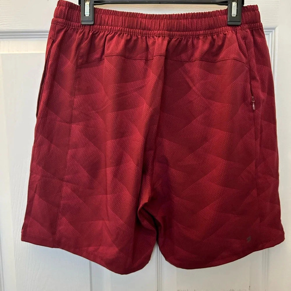 . Peloton  Running Workout Lined Shorts Men's Size: Large - Picture 2 of 6